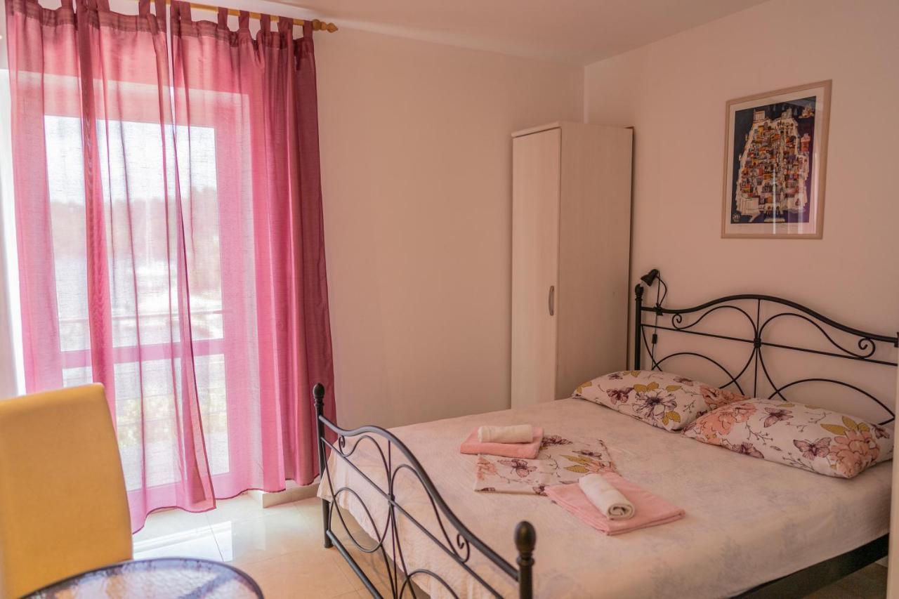 Guesthouse Kamarin Pomena Zewnętrze zdjęcie