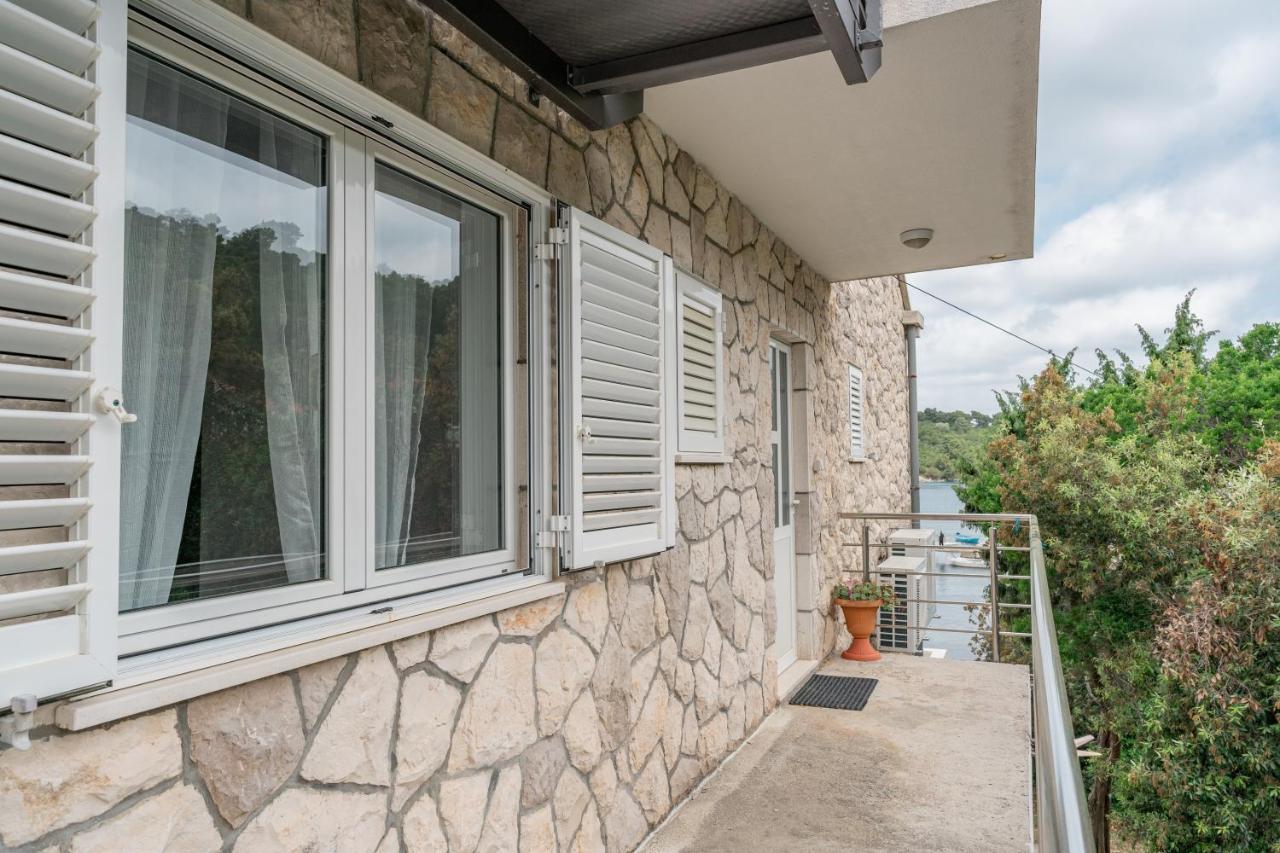 Guesthouse Kamarin Pomena Zewnętrze zdjęcie