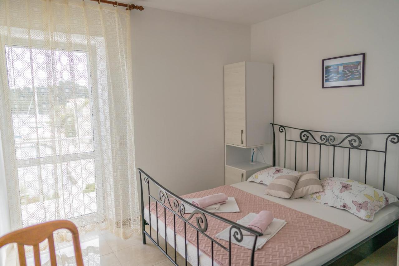 Guesthouse Kamarin Pomena Zewnętrze zdjęcie