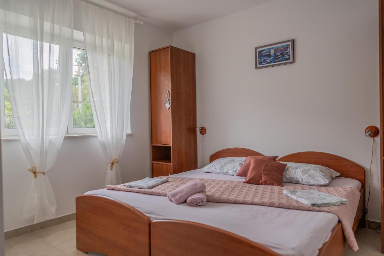 Guesthouse Kamarin Pomena Zewnętrze zdjęcie