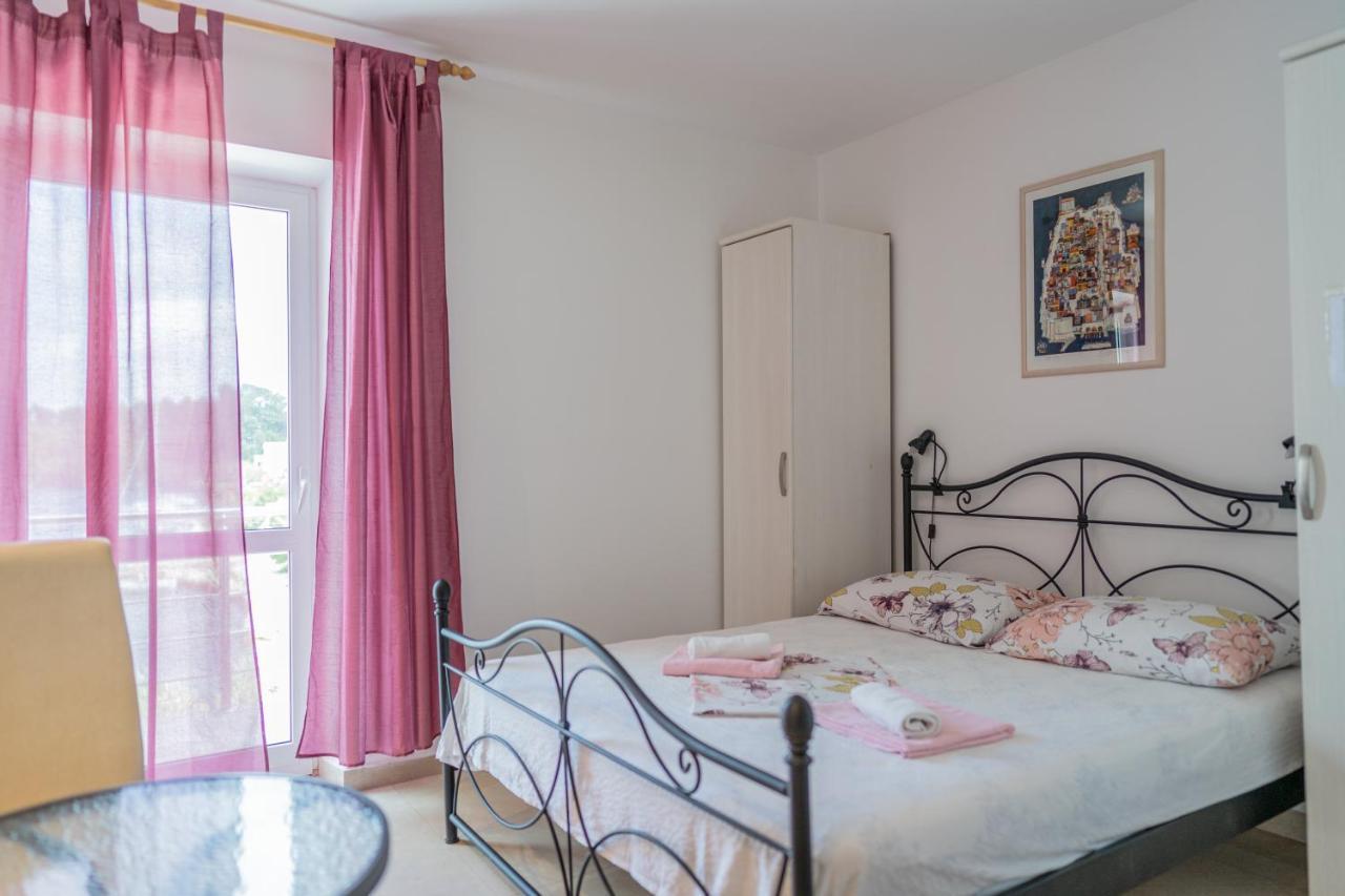 Guesthouse Kamarin Pomena Zewnętrze zdjęcie